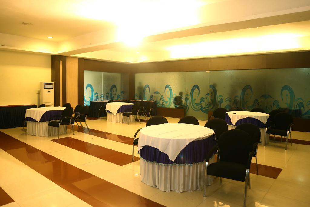 Hotel Raja Bhoj Bhopal Zewnętrze zdjęcie