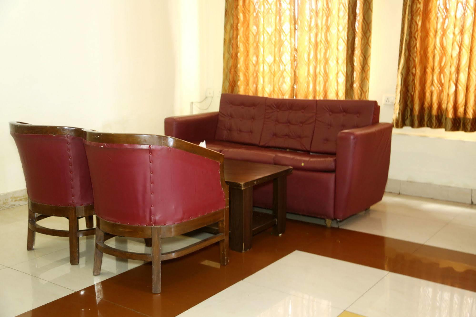 Hotel Raja Bhoj Bhopal Zewnętrze zdjęcie